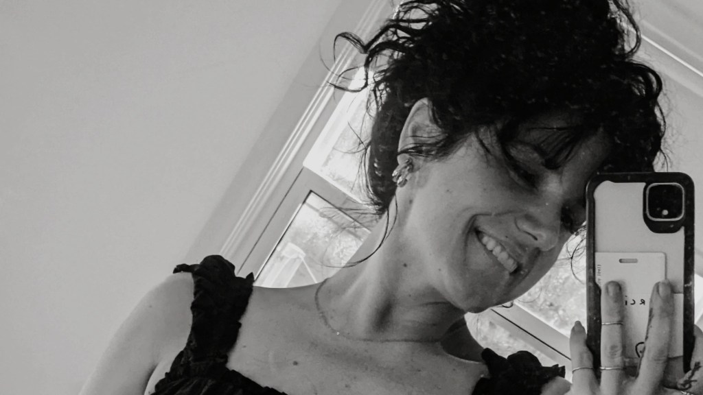 Professional Lovergirl, Amateur&nbsp;Human
